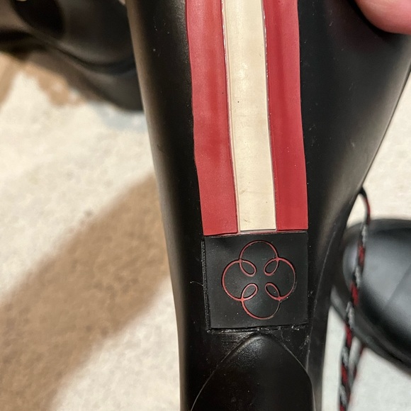 BERNARDO BLACK RAIN/SNOW BOOTS!! REALLY COMFY AND COZY😍 VERY WARM! SIZE 9 - Picture 3 of 8